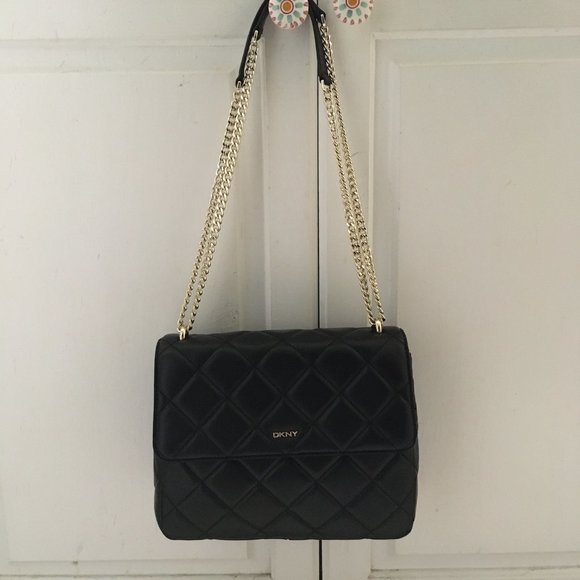 NWT DKNY Lara Large Lamb Skin Quilted Flap Bag Black - Picture 2 of 10